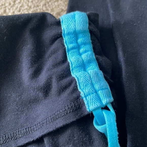 Calvin Klein Performance Black Yoga Pant w/ Blue Ties Size Small Never been worn - Picture 4 of 4